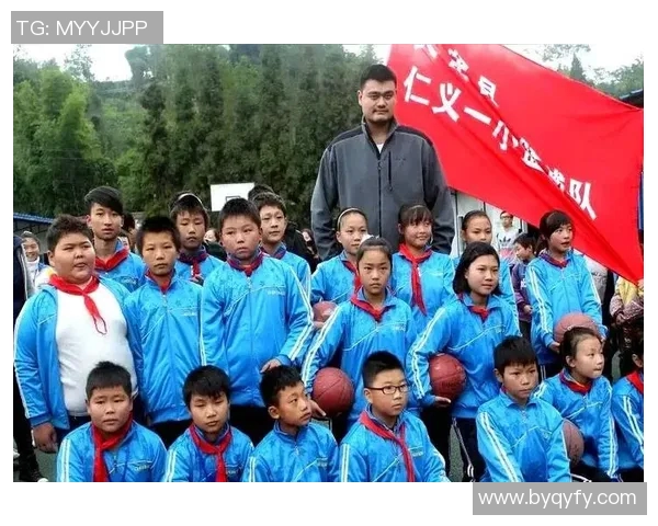 姚明霞篮球之路：从青涩少女到璀璨明星的奋斗故事