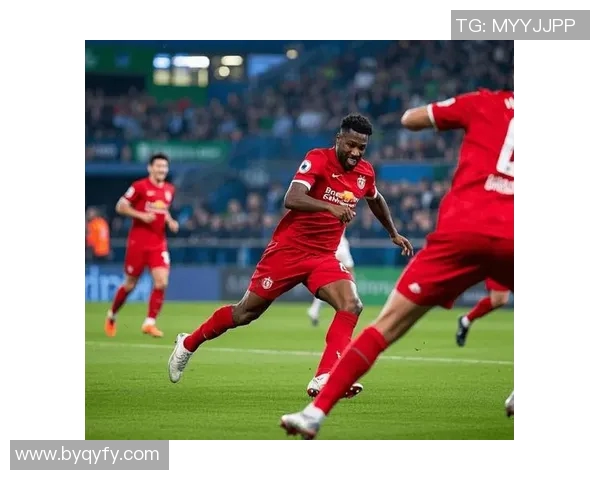 柏林联队逆转胜取胜,德甲精彩对决引爆热议